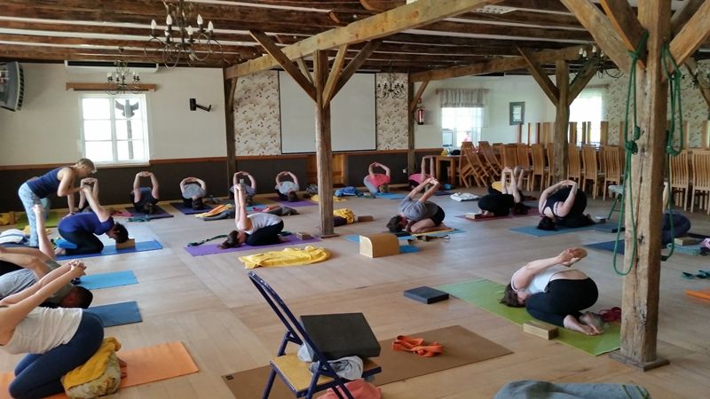 2015_joga_koryciny_zajecia4 Joga - Ćwiczenia dla Początkujących - Ośrodek Hatha Jogi